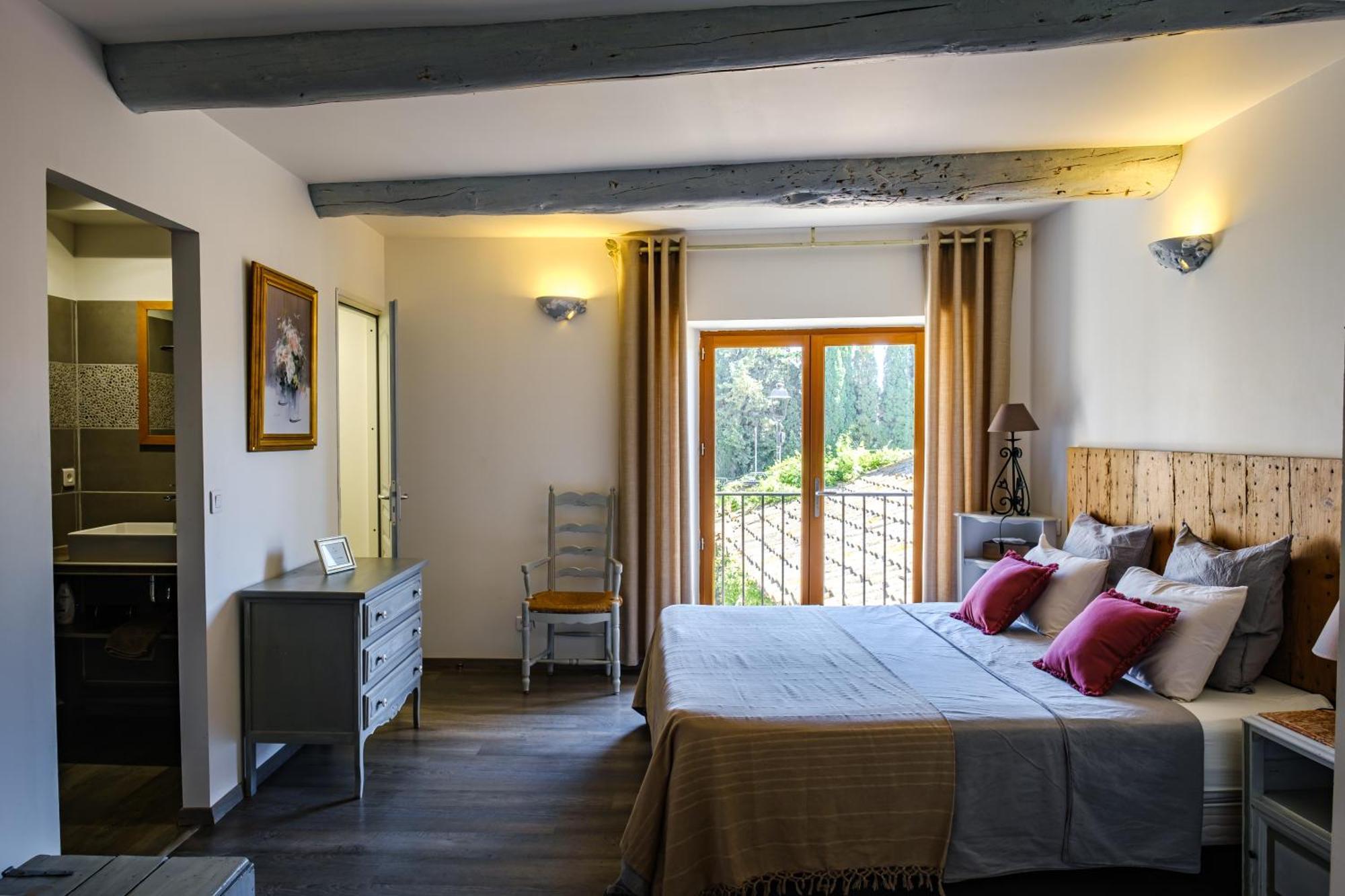 Mas D'Alaure B&B Verquieres Exterior foto