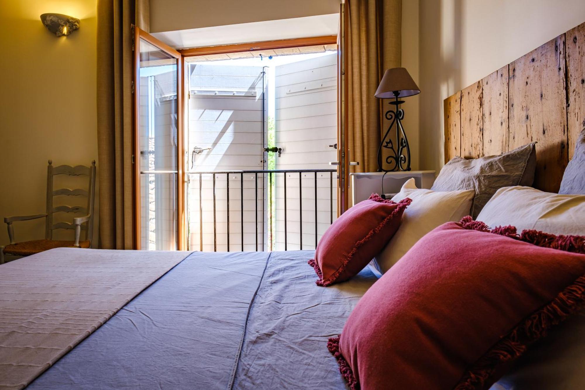 Mas D'Alaure B&B Verquieres Exterior foto